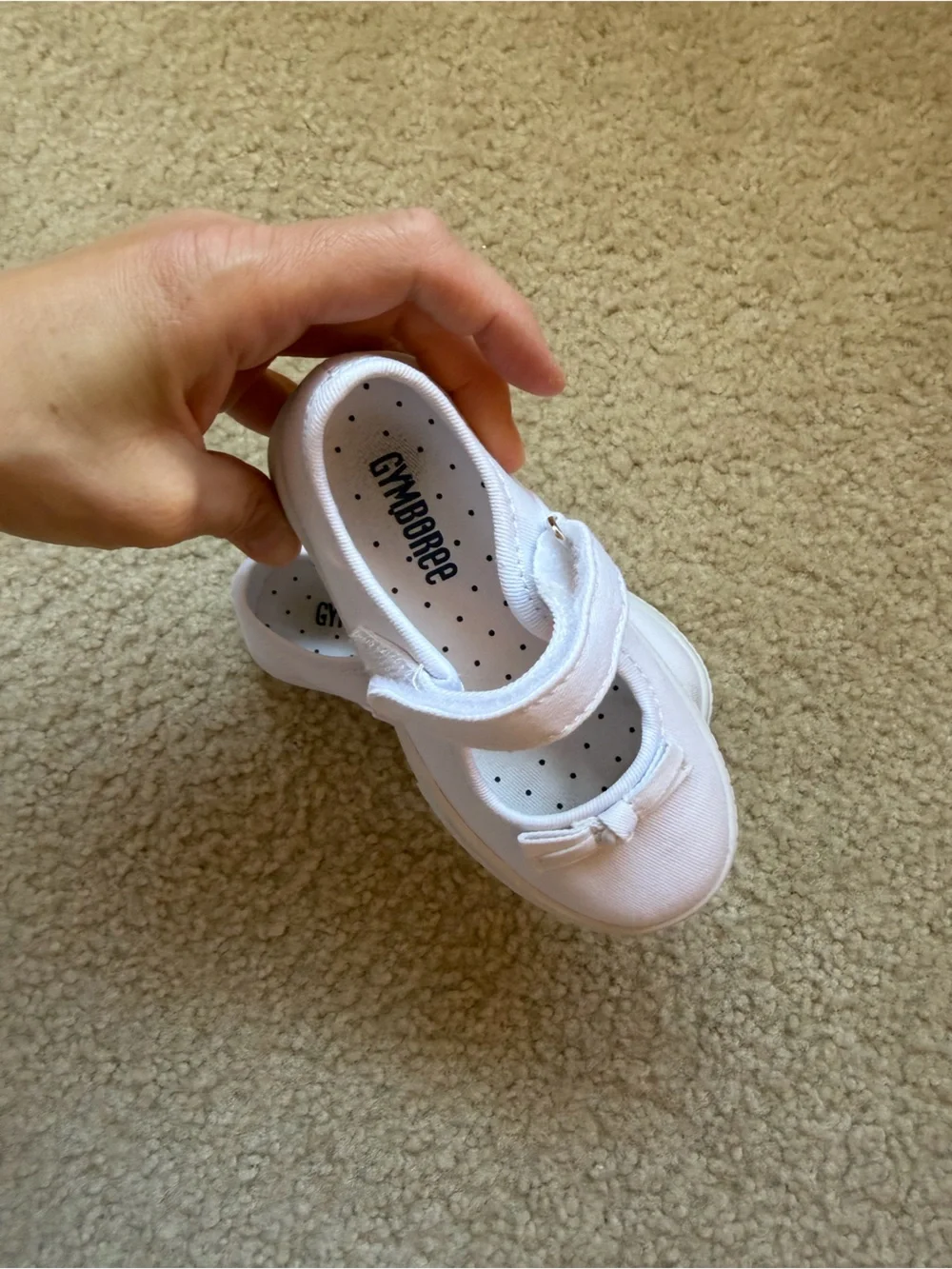 Gymboree White Bow Sneakers Size 8
